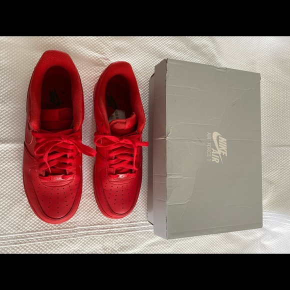 Almost in perfect condition! Nike Airforce 1 in red - Picture 2 of 16